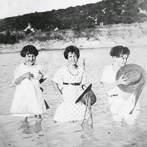 Meet your Posher, Denise